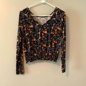 American Eagle Floral Long Sleeve Top XS